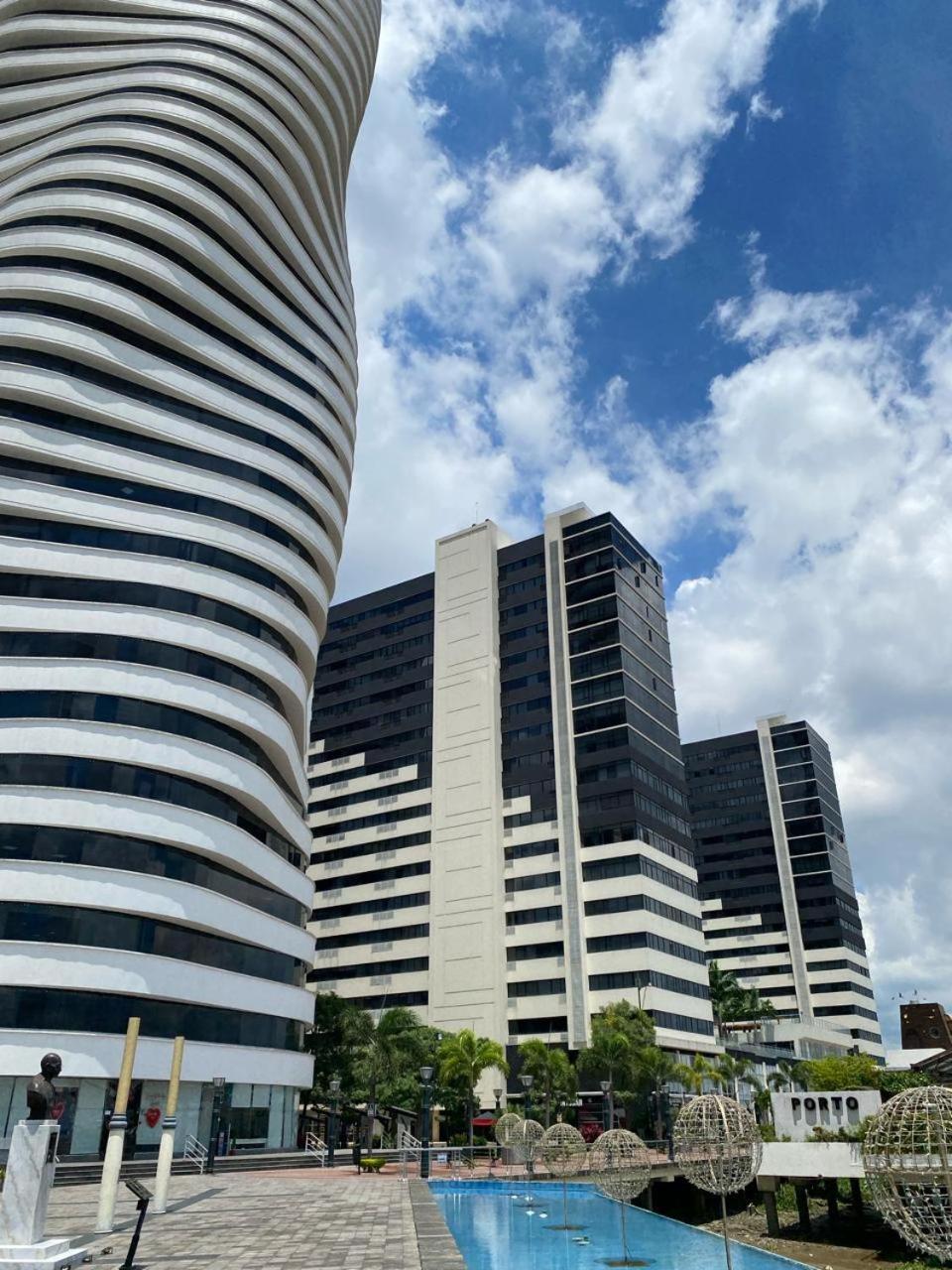 Puerto Santa Ana, Torres Bellini, 2 Dormitorios, Parqueo Guayaquil Buitenkant foto