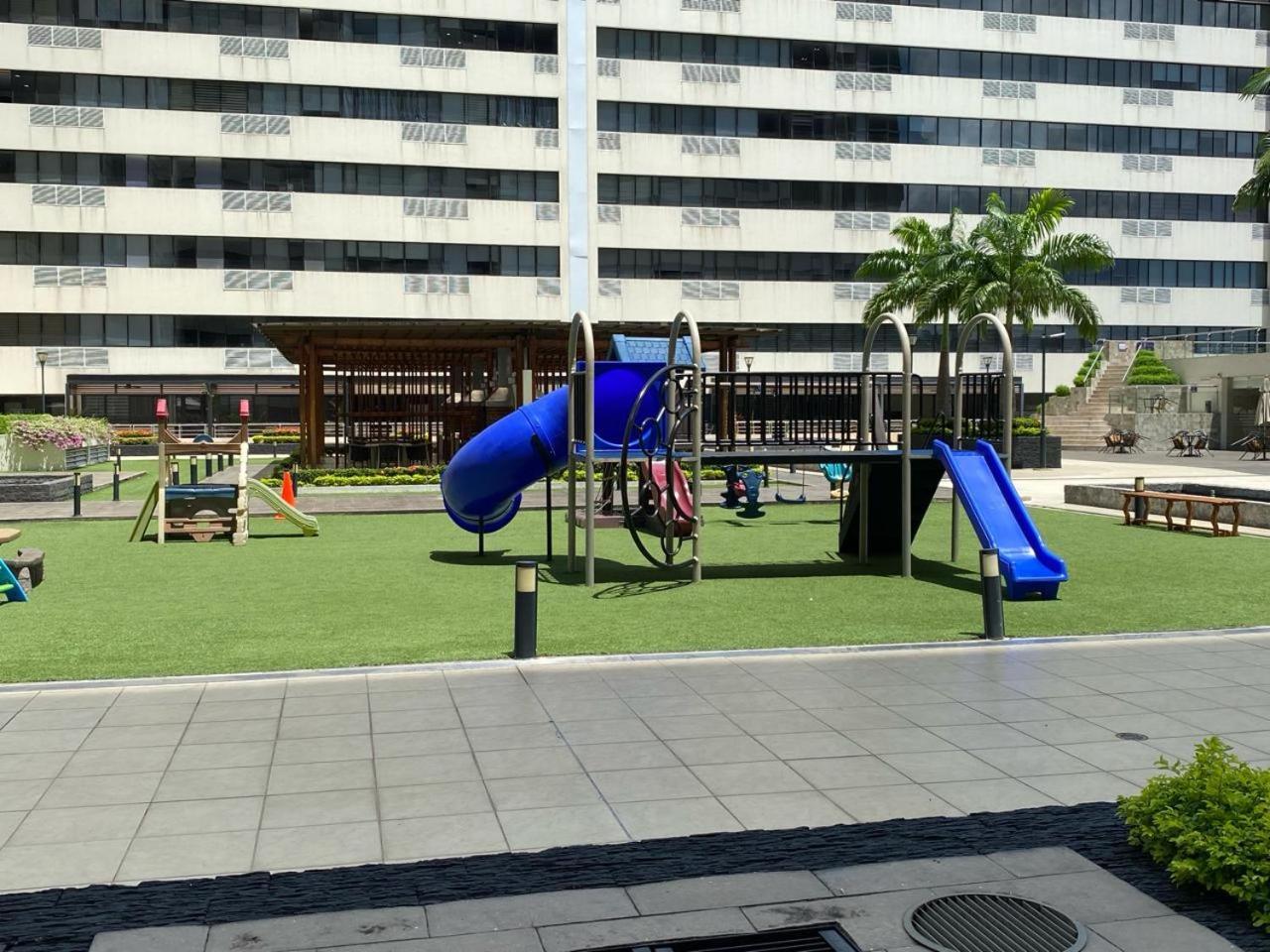 Puerto Santa Ana, Torres Bellini, 2 Dormitorios, Parqueo Guayaquil Buitenkant foto