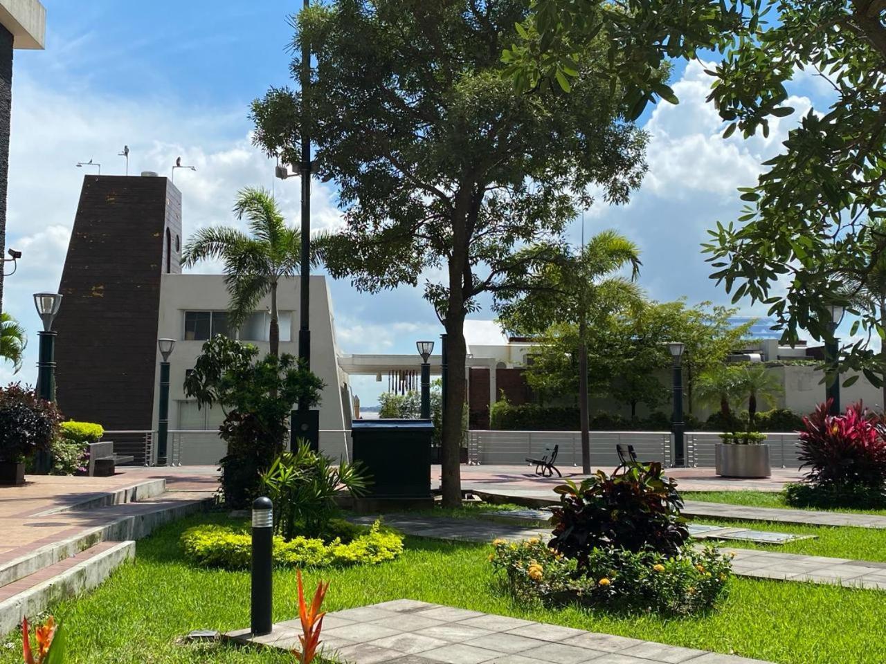 Puerto Santa Ana, Torres Bellini, 2 Dormitorios, Parqueo Guayaquil Buitenkant foto